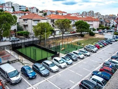Apartment Kman